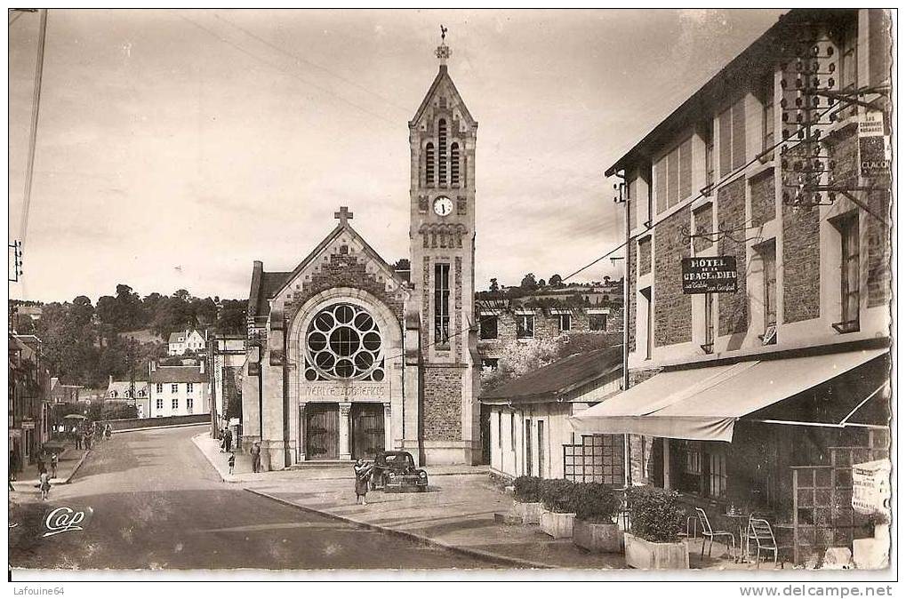PONT D´OUILLY - Eglise Et Hôtel De La Grâce De Dieu - Pont D'Ouilly