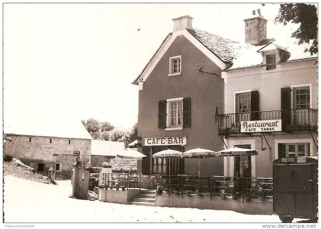 Coussergues, ( Aveyron), Carrefour Du Pont , Café Bar Tabac Restaurant,ed Caujolle Photo De Marseilles - Other & Unclassified