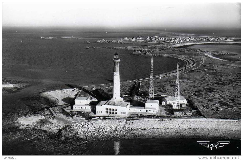 ILE DE SEIN FINISTERE LE PHARE - Ile De Sein