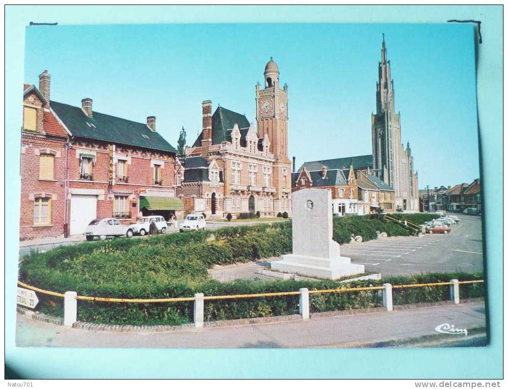 V5-somme-moreuil-la Place Malterre-voitures-automobiles-monument - Moreuil