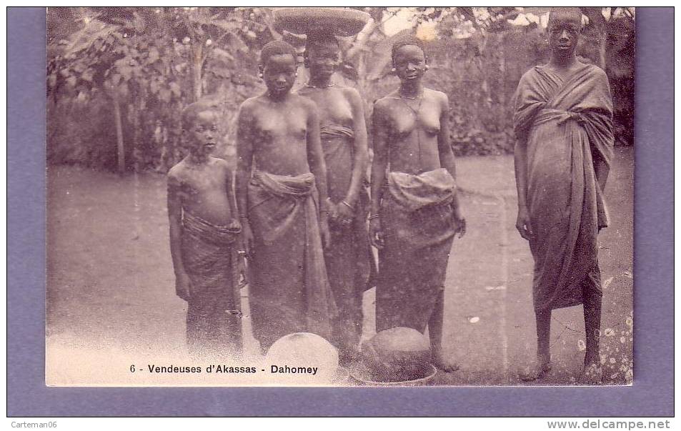 Dahomey - Vendeuses D'Akassas - Dahomey (femmes Seins Nus) - Dahomey