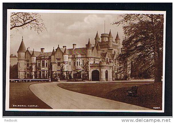 RB 677 - Real Photo Postcard Balmoral Castle Aberdeenshire Scotland - Aberdeenshire