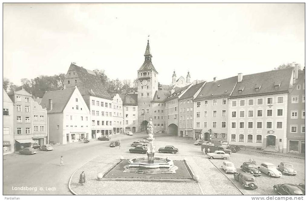 ALLEMAGNE.  LANDSBERG.  BEAU PLAN.  AUTOS. COCCINELLES VOLKSWAGEN. CPSM - Landsberg