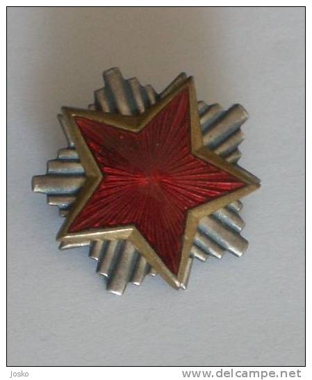 YUGOSLAVIA ARMY Vintage Cap Badge * Armee Military Communist Party Parti Communiste Communism Communisme JOSIP BROZ TITO - Army