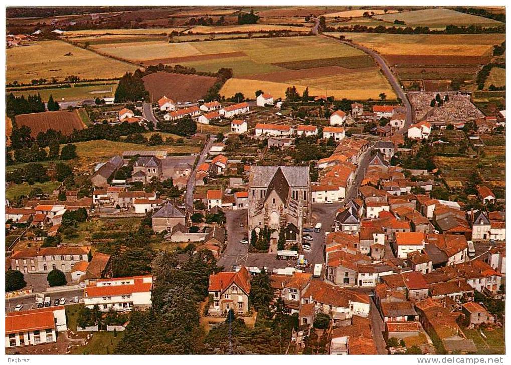 BOUSSAY        VUE AERIENNE - Boussay