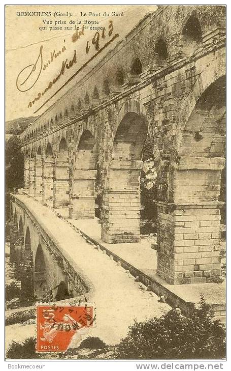 30 REMOULINS LE PONT DU GARD  + EXTREMITE DU PONT DU GARD    N° C 2669 - Remoulins