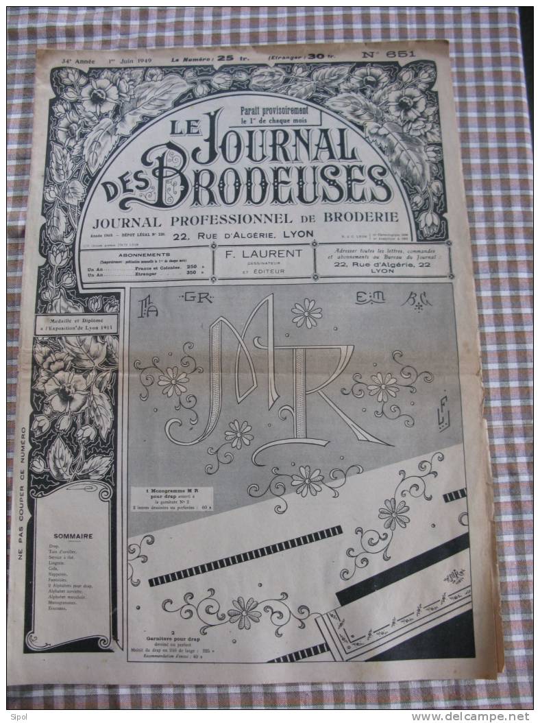 Revue :Le Journal Des Brodeuses 1er Juin 1949  N°651  Feuille De 94 X 65  Cm Env Pliée En 4 - Other & Unclassified