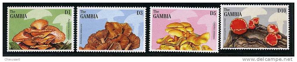 Gambie ** N° 2250 à 2253 - Champignons (9 P55) - Gambia (1965-...)