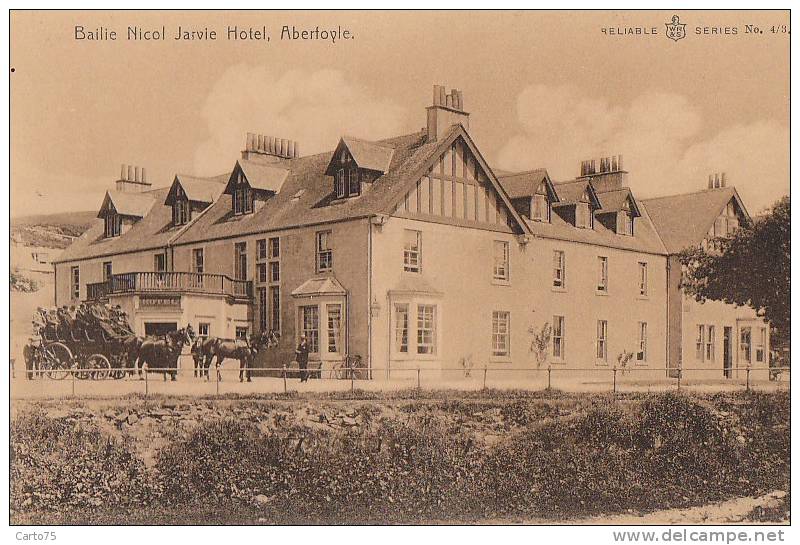 Royaume-Uni - Ecosse - Aberfoyle - Bailie Nicol Jarvie Hotel - Attelage Diligence Transport - Fife