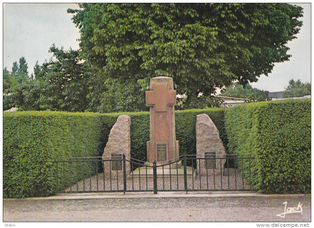 44 - NORT-SUR-ERDRE  Le Monument Aux Morts (déportés De La Résistance / Déporté De DACHAU) - Nort Sur Erdre