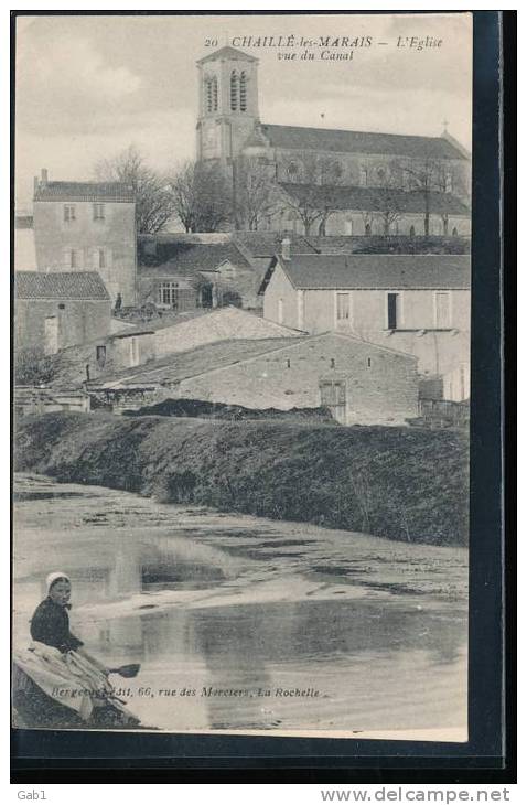 85 --- Chaille - Les - Marais --- L´Eglise Vue Du Canal - Chaille Les Marais