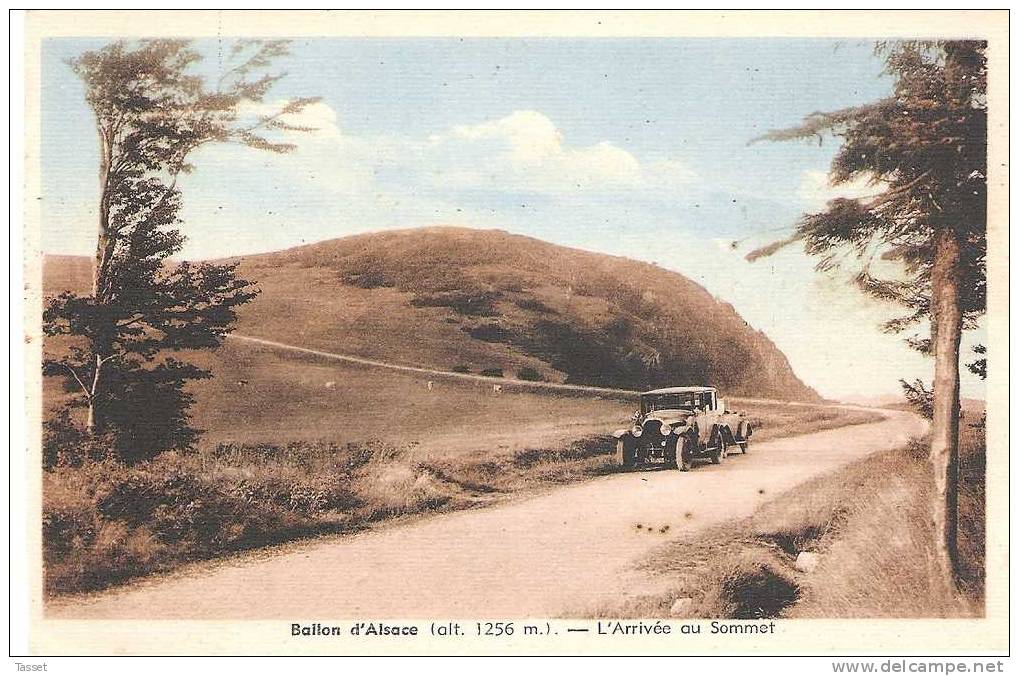 Vosges 88 - Ballon D'Alsace 1256m L'arrivée Au Sommet -  Véhicules D'époque Voiture Auto - Col De Bussang