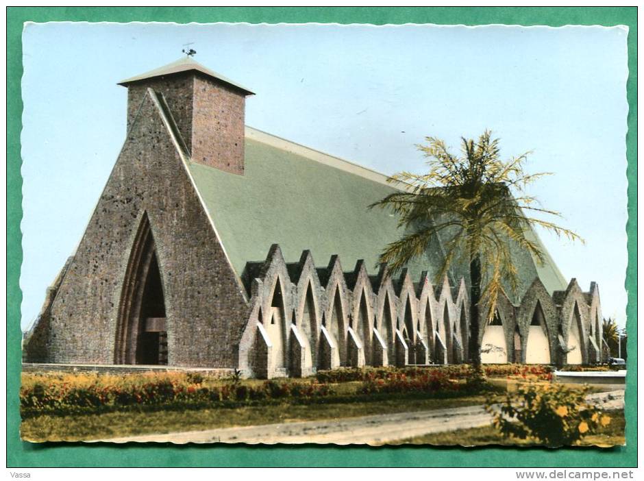 CPSM - BRAZZAVILLE. La Cathedrale Saint Anne Du Congo. HOA -QUI  3527 - Brazzaville