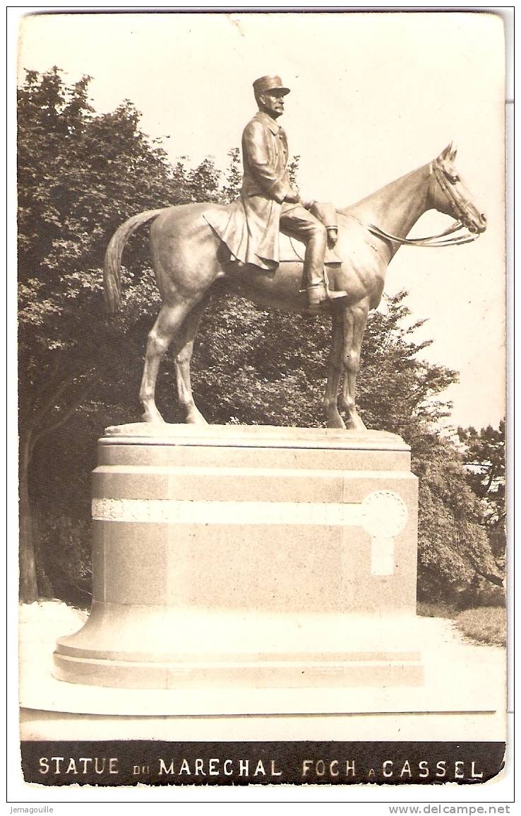 CASSEL 59 - Statue Du Maréchal FOCH à Cassel - R-1. - Cassel