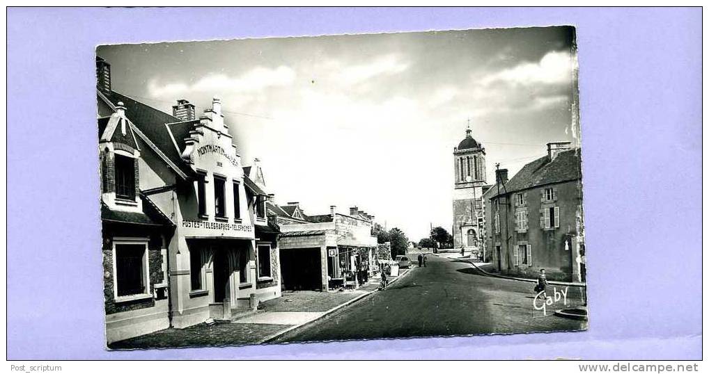 Montmartin Sur Mer - La Poste Et L'église - Montmartin Sur Mer