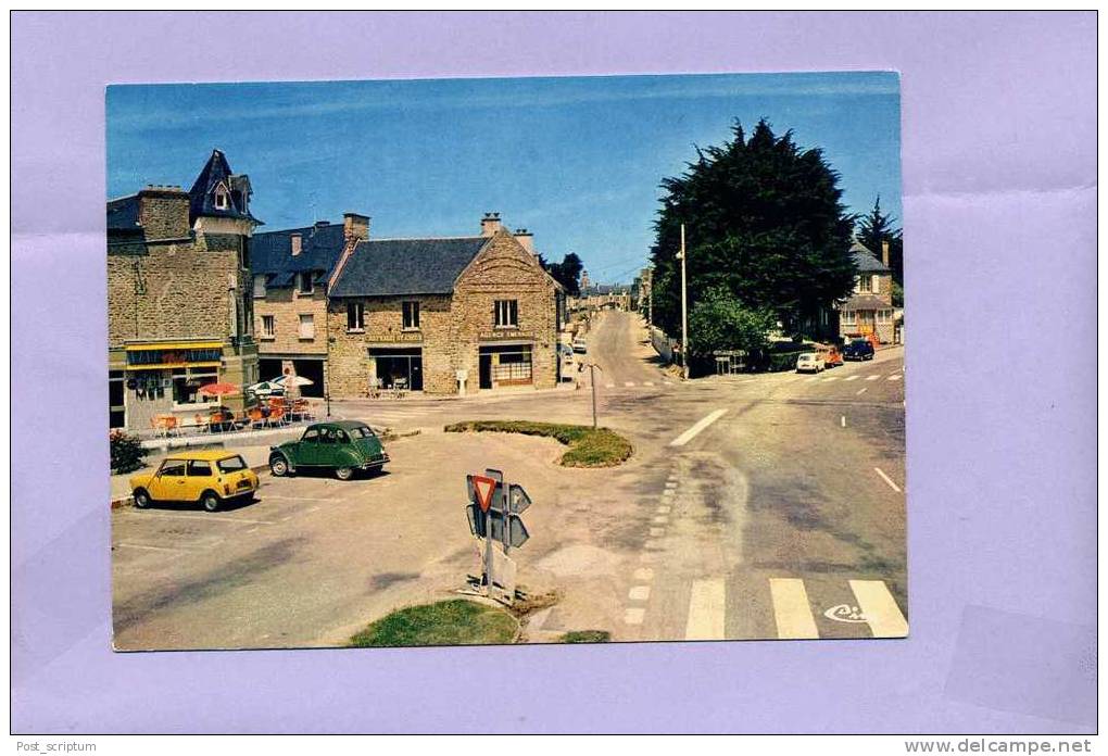 Lancieux - Le Centre Et L'hôtel De La Mer - - Lancieux