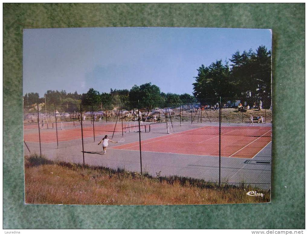 CPM LE CHAMBON SUR LIGNON     LES COURTS DE TENNIS DU FRAISSE - Le Chambon-sur-Lignon