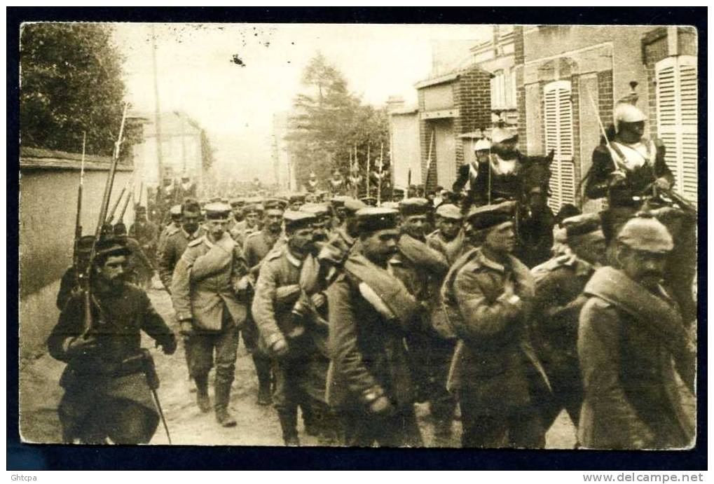 CPA. Guerre Fév. Mars 1915. Deux Régiments Prussiens Prisonniers Entrent Dans Paris. Première Victoire Française ... - Guerre 1914-18