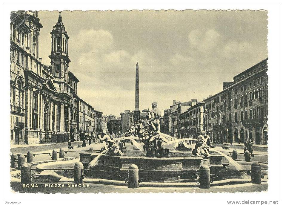 B1772 Roma - Piazza Navona / Viaggiata 1951 - Piazze