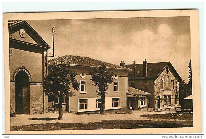 Dép 87 - Postes - Nantiat - La Poste Et La Salle Des Fêtes   -   état - Nantiat