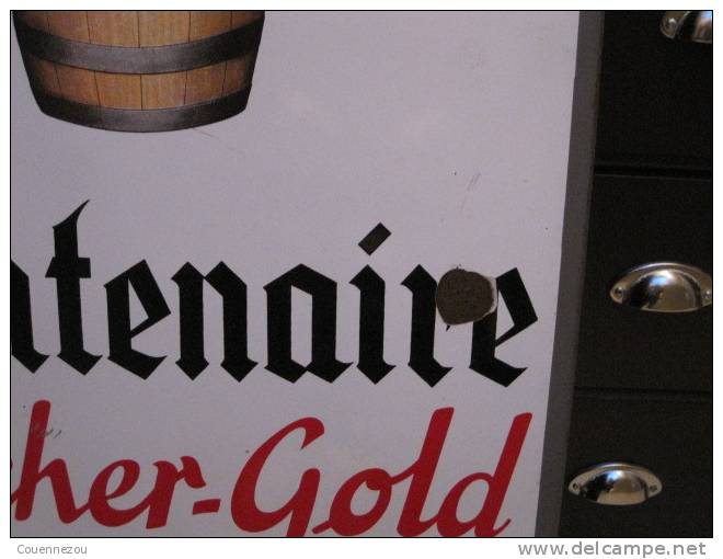 PLAQUE EMAILLEE CENTENAIRE BRASSERIE  FISCHER GOLD    49 X 98 CMS biere du pecheur