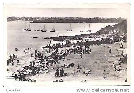 22. SAINT-JACUT-DE-LA-MER. LA PLAGE DU ROUGERET ET LES ROCHERS. - Saint-Jacut-de-la-Mer