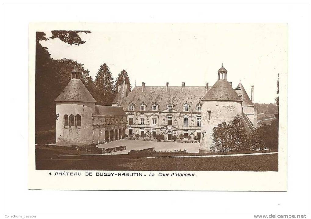 Cp, 21, Château De Bussy-Rabutin, La Cour D'Honneur - Other & Unclassified