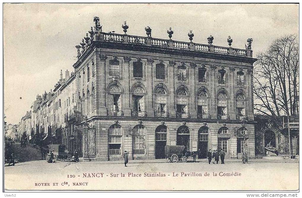 CPA Nancy - Sur La Place Stanislas - Le Pavillon De La Comédie - Attelage - Nancy