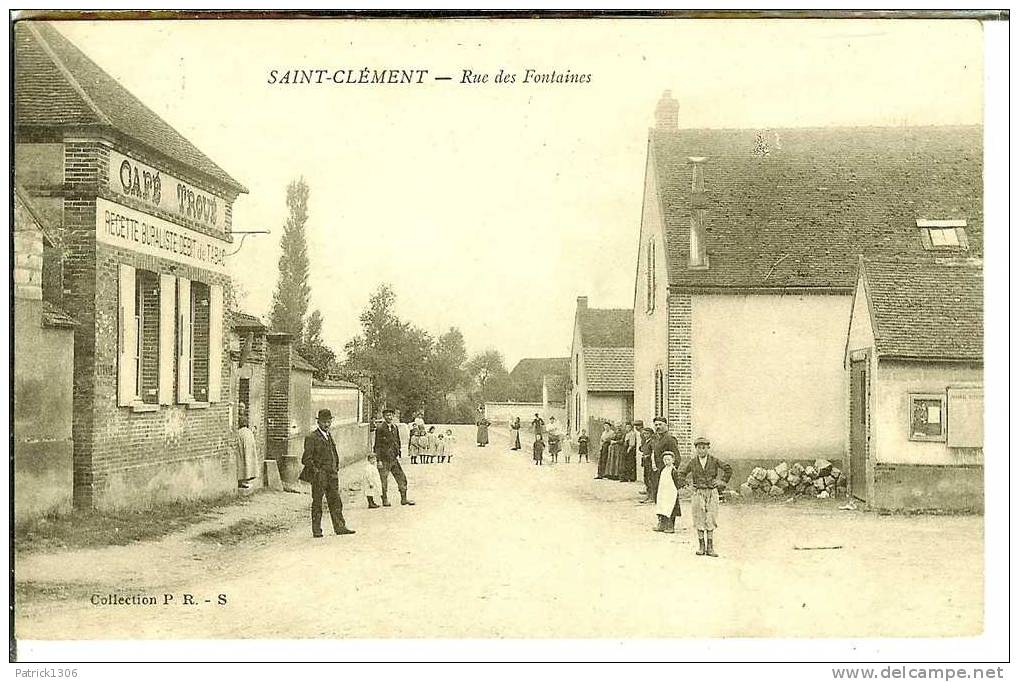 CPA  ST CLEMENT, Rue Des Fontaines, Café, Débit De Tabac   1739 - Saint Clement