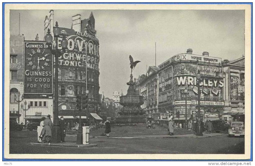 ANGLETERRE / ENGLAND : LONDON - Piccadilly Circus - Piccadilly Circus