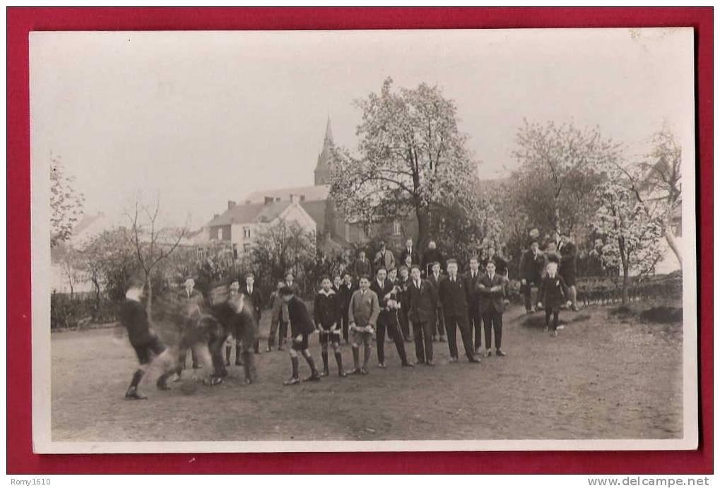 Paturages-  Ecole Notre Dame. Extérieur . Une Partie De Foot... - Colfontaine