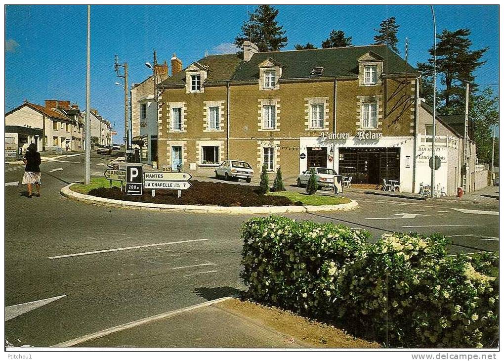 La Place De L'Eglise Bar-Hôtel "l'Ancien Relais" - Orvault