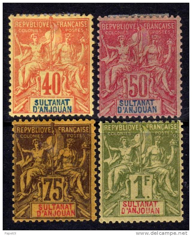 Anjouan N° 1 / 13  X Type Groupe : La Série Des 13 Valeurs  Trace Charnière Sinon TB - Unused Stamps