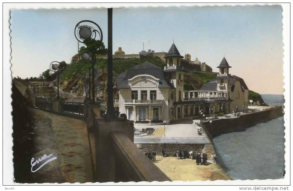 GRANVILLE. - Le Casino Et La Terrasse De La Plage.  CPSM 9x14 - Granville