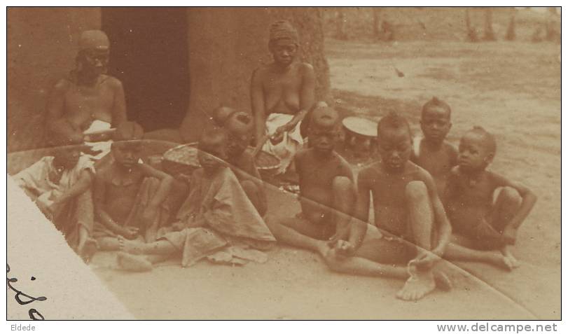 Mali Soudan Francais Carte Photo  Femmes Et Enfants Nus Devant Hutte - Mali