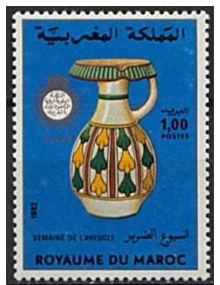 Maroc, N° 924** Y Et T - Marruecos (1956-...)