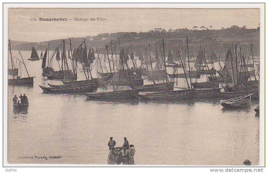 CPA FINISTERE 29   DOUARNENEZ N°111    Séchage Des Filets - Douarnenez