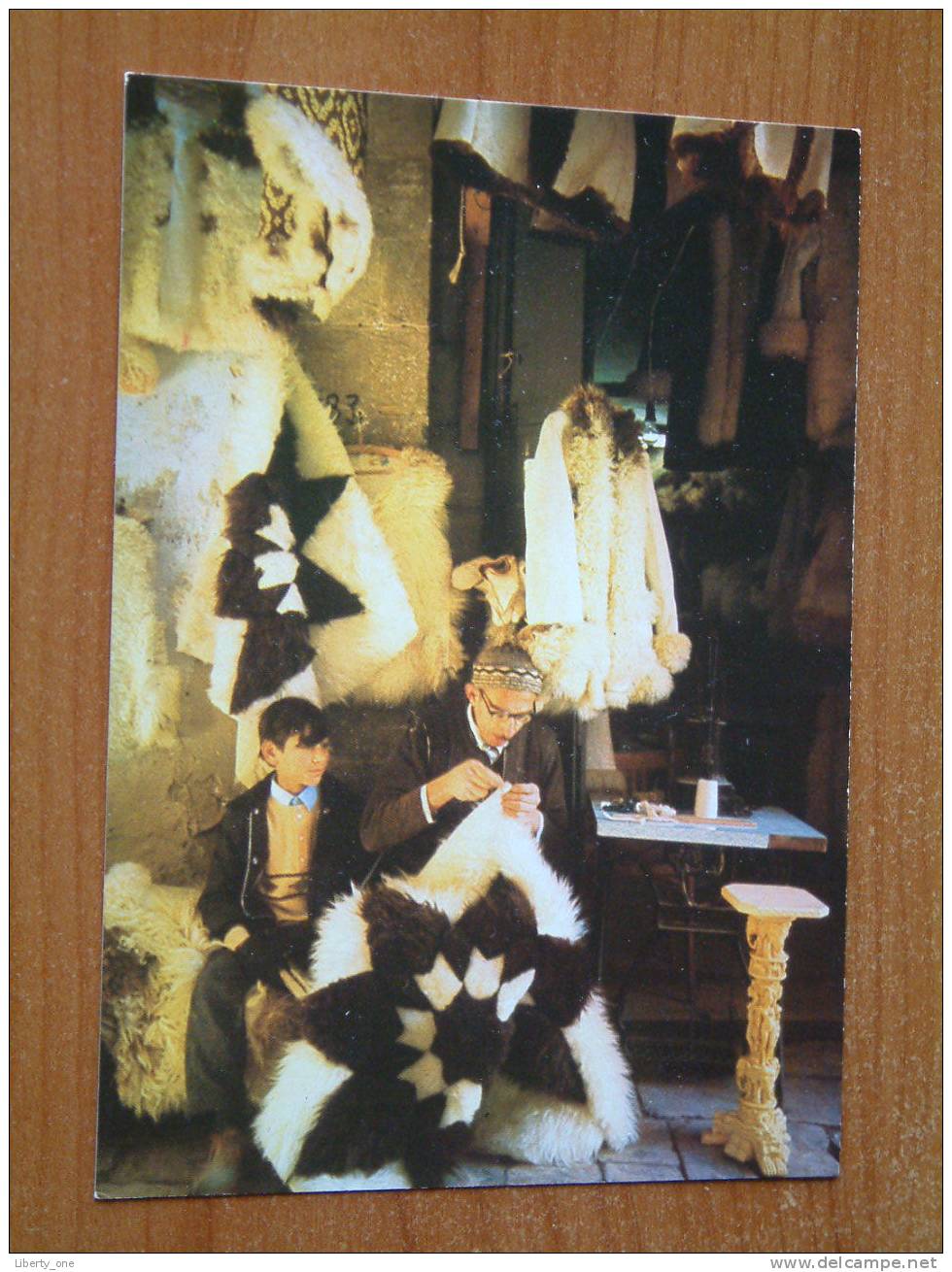 Jerusalem - The Old City - A Shop Selling Furs / Anno 19?? ( Zie Foto Details ) !! - Israele