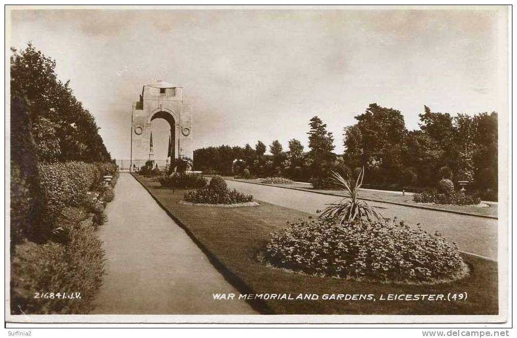 LEICESTER - WAR MEMORIAL AND GARDENS RP 1936  Le110 - Leicester