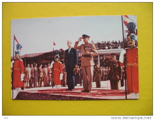 F.M.MOHAMMAD AYUB KHAN PRESIDENT OF PAKISTAN & H.R.H. PRINCE PHILIP AT THE NATIONAL HORSE & CATTLE SHOW LAHORE - Pakistán