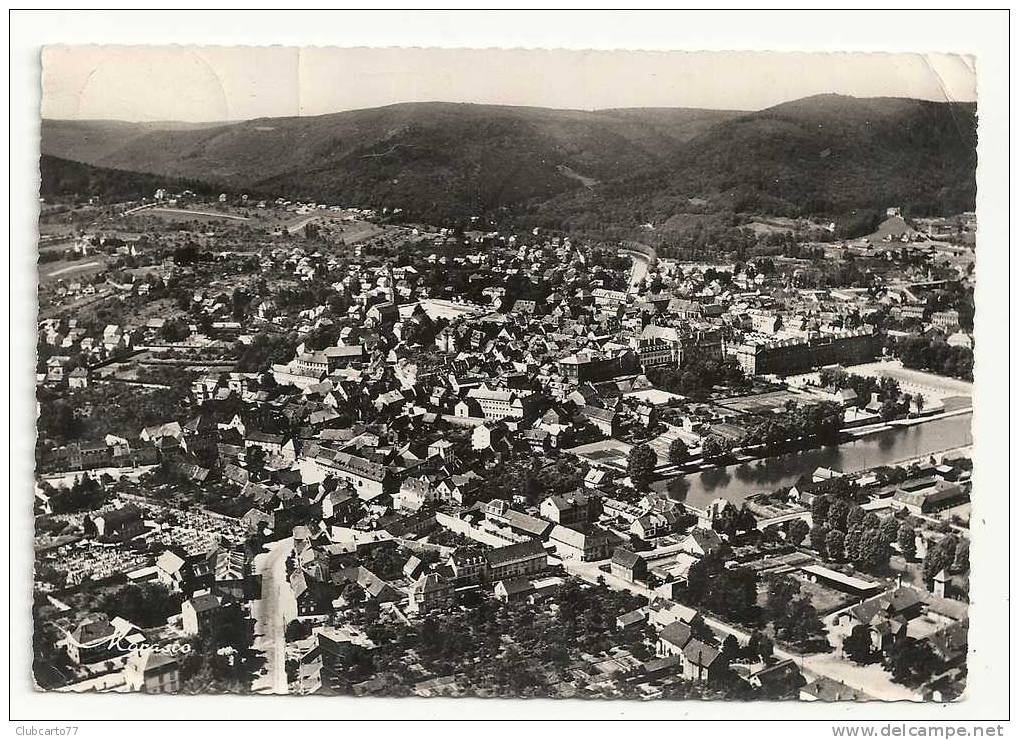 Saverne (67) : Vue Aérienne Générale Au Niveau Du Cimetière Env 1964 (animée) - Saverne