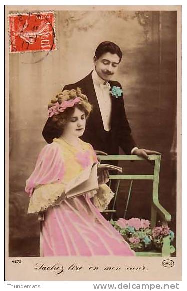 REAL PHOTO POSTCARD ROMANTIC COUPLE LADY & MALE LOVE ROMANCE  ** CPA COUPLE ROMANTIQUE HOMME & FEMME - Koppels