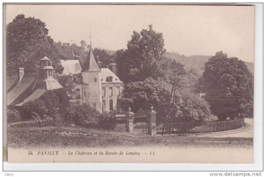 76.369/ PAVILLY - Le Chateau Et La Route De Limésy - Pavilly