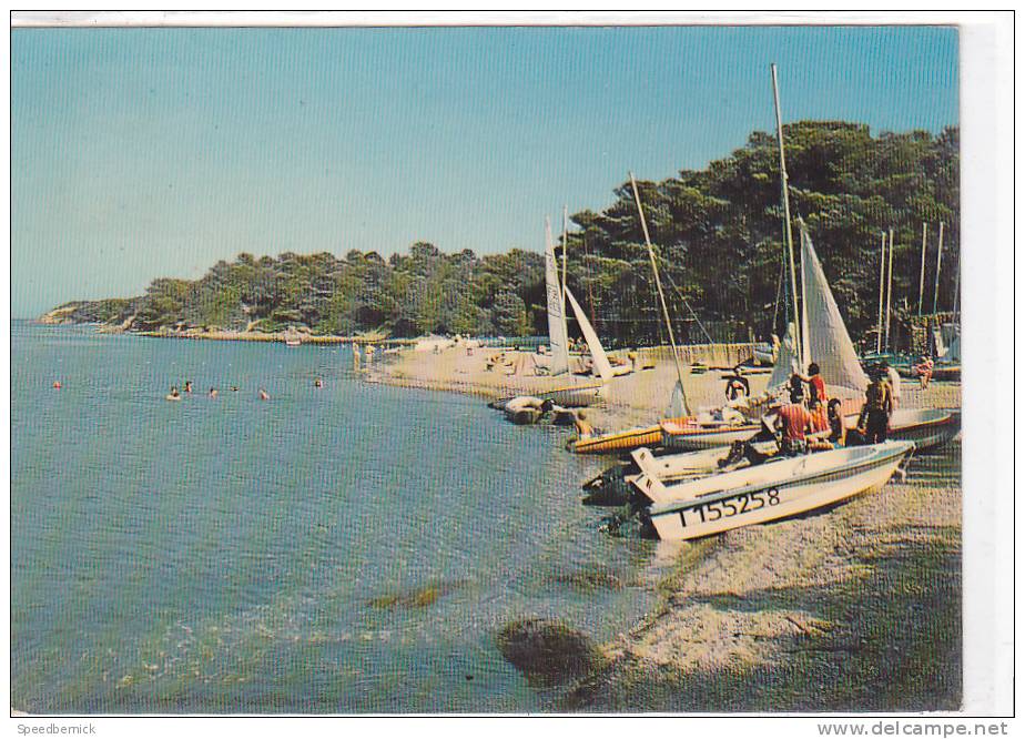 17739 GIENS - Villages Vacances Familles V.V.F - La Plage . Aris - Bateau Hors Bord - Autres & Non Classés