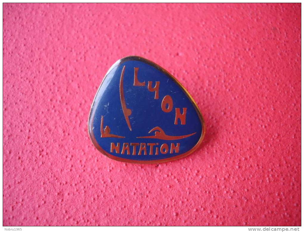 Pin´s LYON NATATION - Swimming