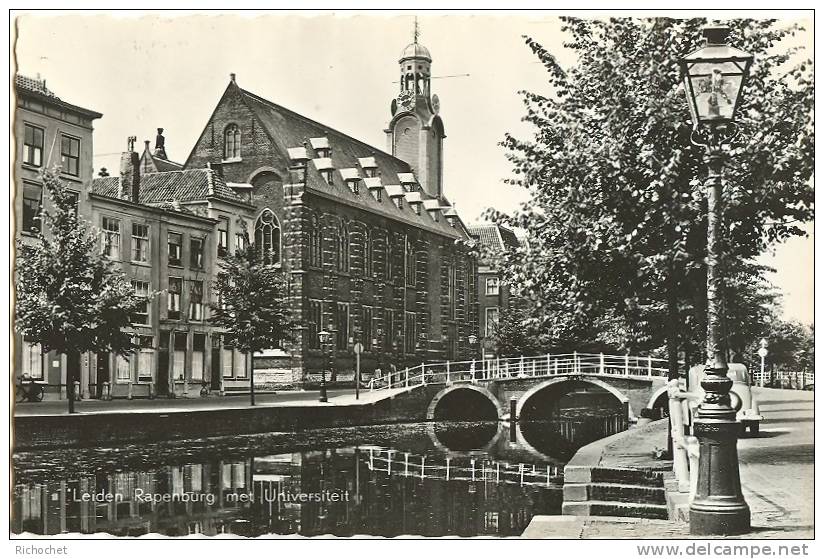 Leiden - Rapenburg Met Universiteit - Leiden