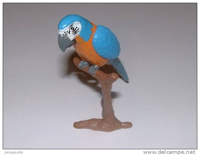 Figurine - Perroquet Bleu Corps Orange - Hauteur 6,5 Cm - Birds