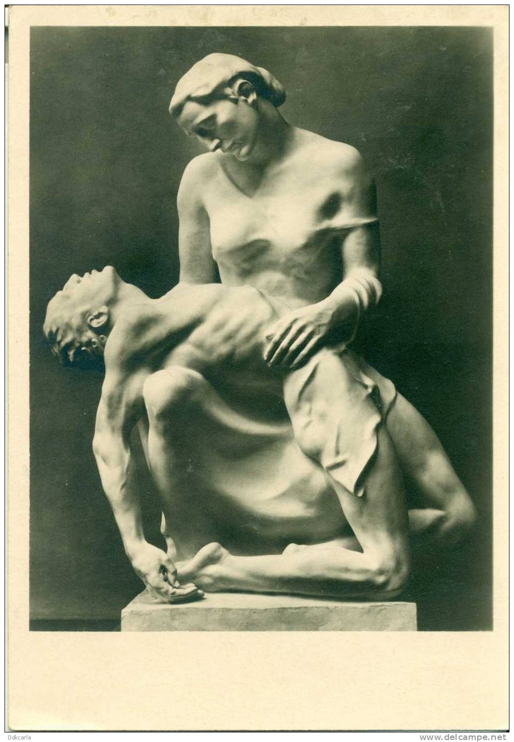 München - Haus Der Deutschen Kunst - Josef Thorak - Pieta - Sculptures