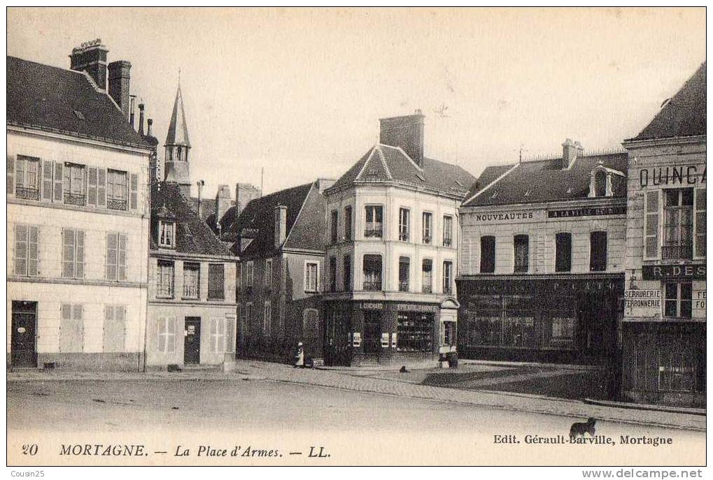 61 MORTAGNE - La Place D'Armes - Mortagne Au Perche