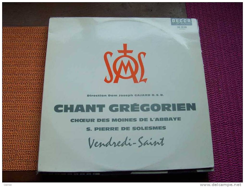 CHANT  GREGORIEN  ° VENDREDI  SAINT / CHOEUR DES MOINES DE L' ABBAYE  SAINT PIERRE DE SOLESME - Gospel & Religiöser Gesang